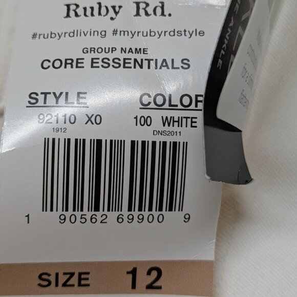 Ruby Rd. White Alt Skinny Slimming Contour Waistband Pull-on Pants - Size 12 - Picture 6 of 7